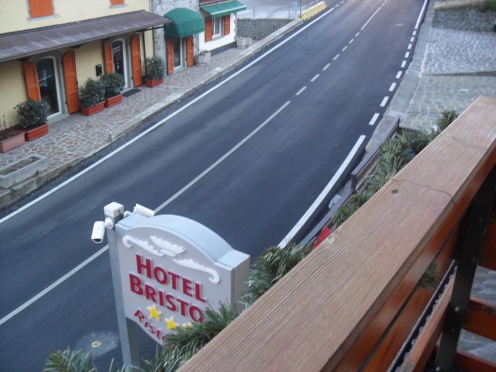 Hotel Bristol Fiumalbo Luaran gambar